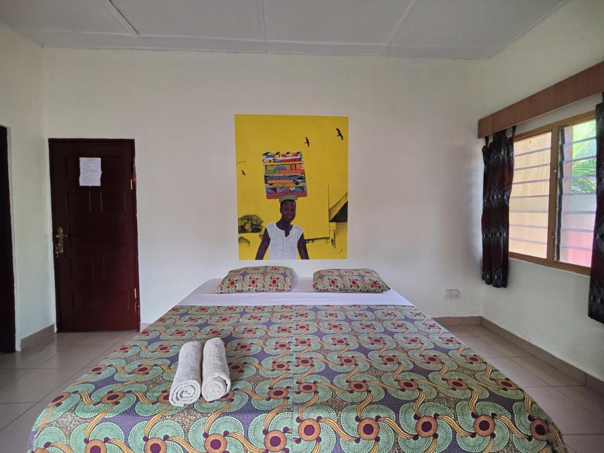 Tumi Hostel Kumasi Exterior photo