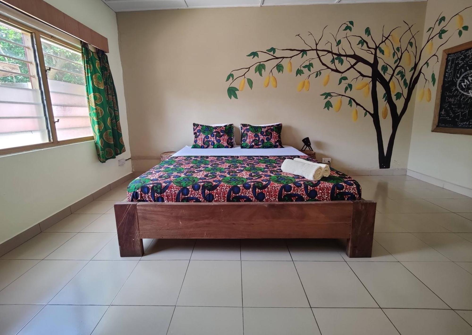 Tumi Hostel Kumasi Exterior photo