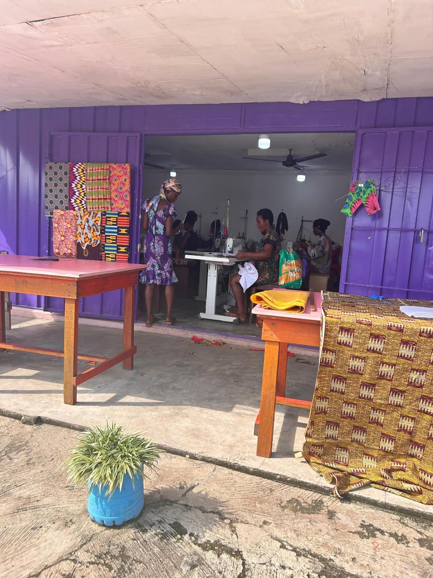 Tumi Hostel Kumasi Exterior photo